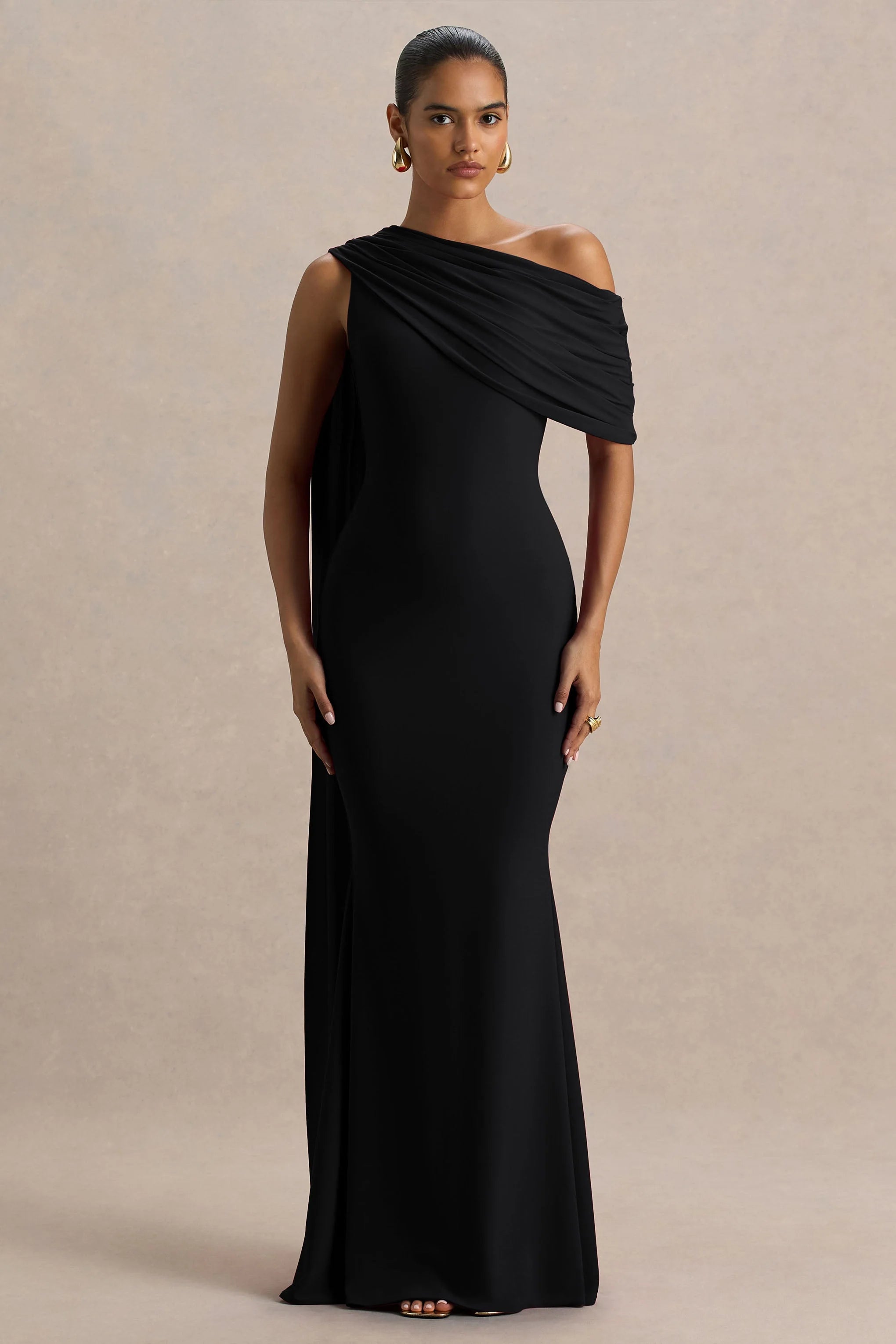 Zendaya | Black Asymmetric-Neck Fishtail Maxi Dress With Sash