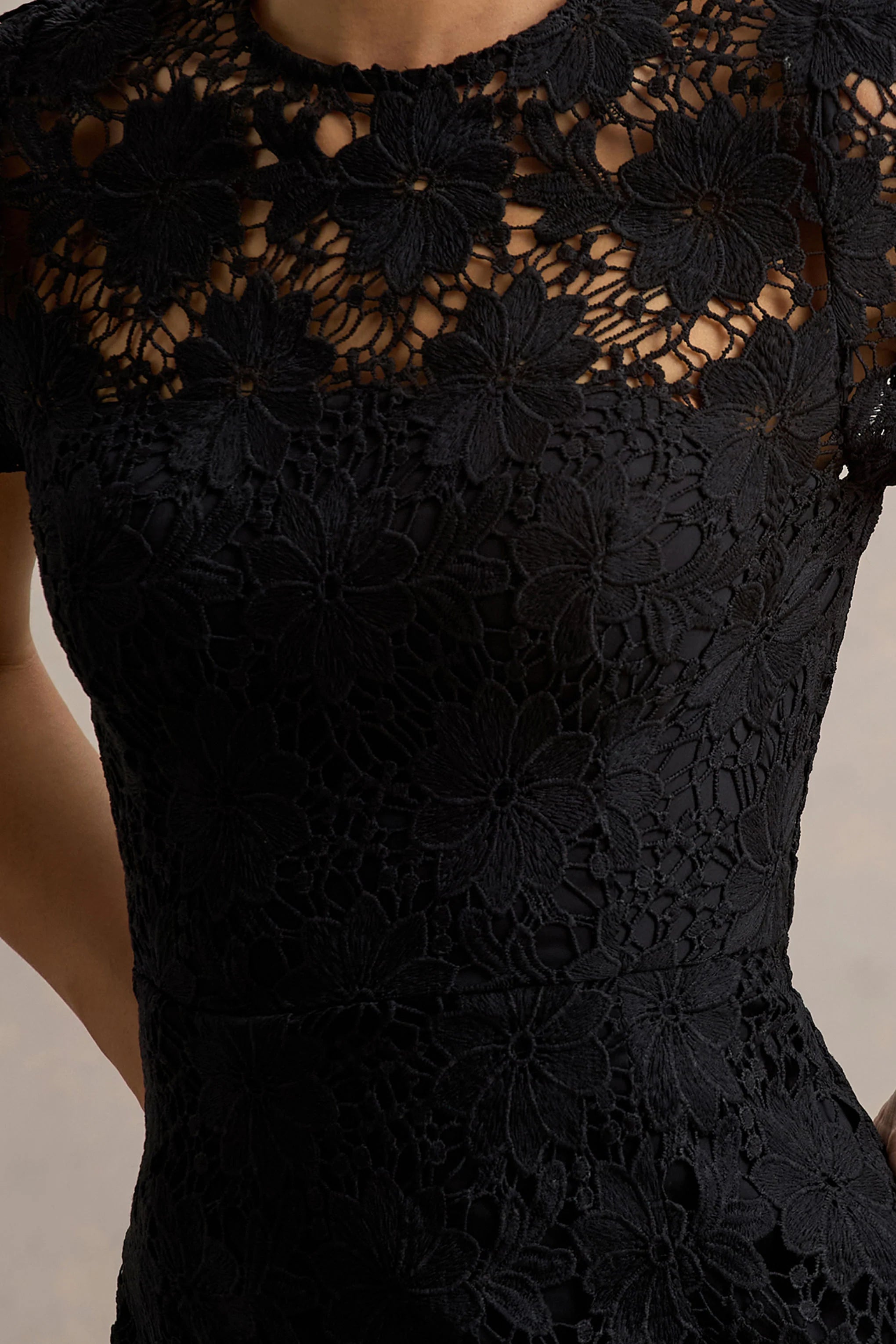 Clarissa | Black Lace Short-Sleeve Pleated Midi Dress