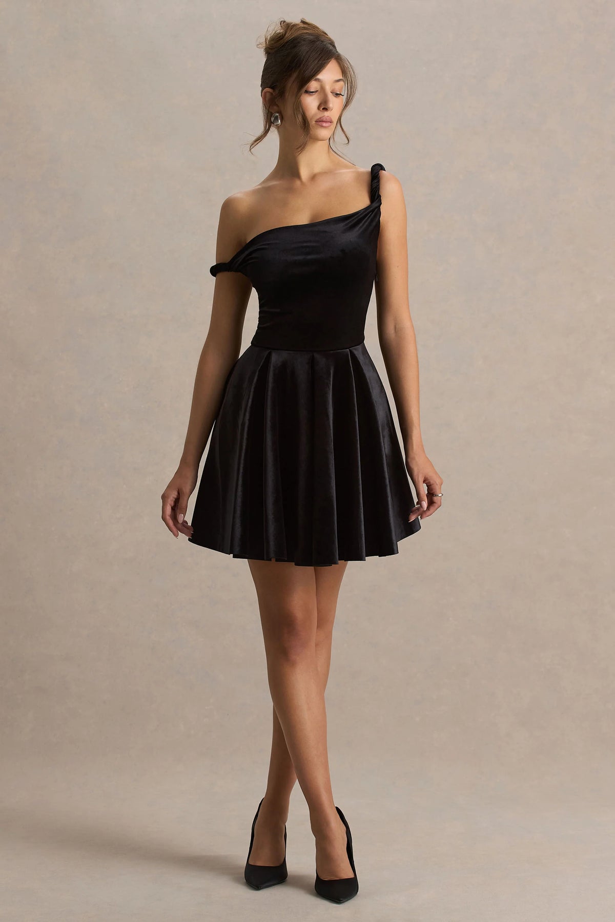 Leticia | Black Asymmetric-Neck Velvet Mini Dress With Twist-Sleeve